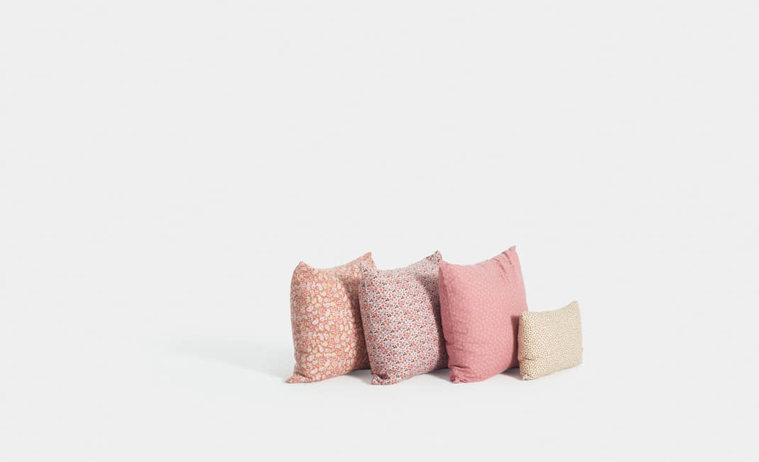 Vintage Cushions Pink Tones | Crimons