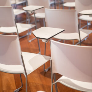 Chairs shovel