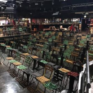 sillas jadin verde para eventos