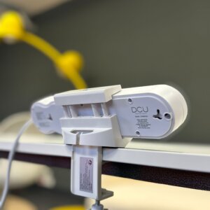 Endoll + USB amb pinça